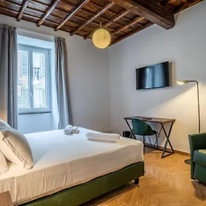 https://fantini-rooms-monti.it-romehotels.com